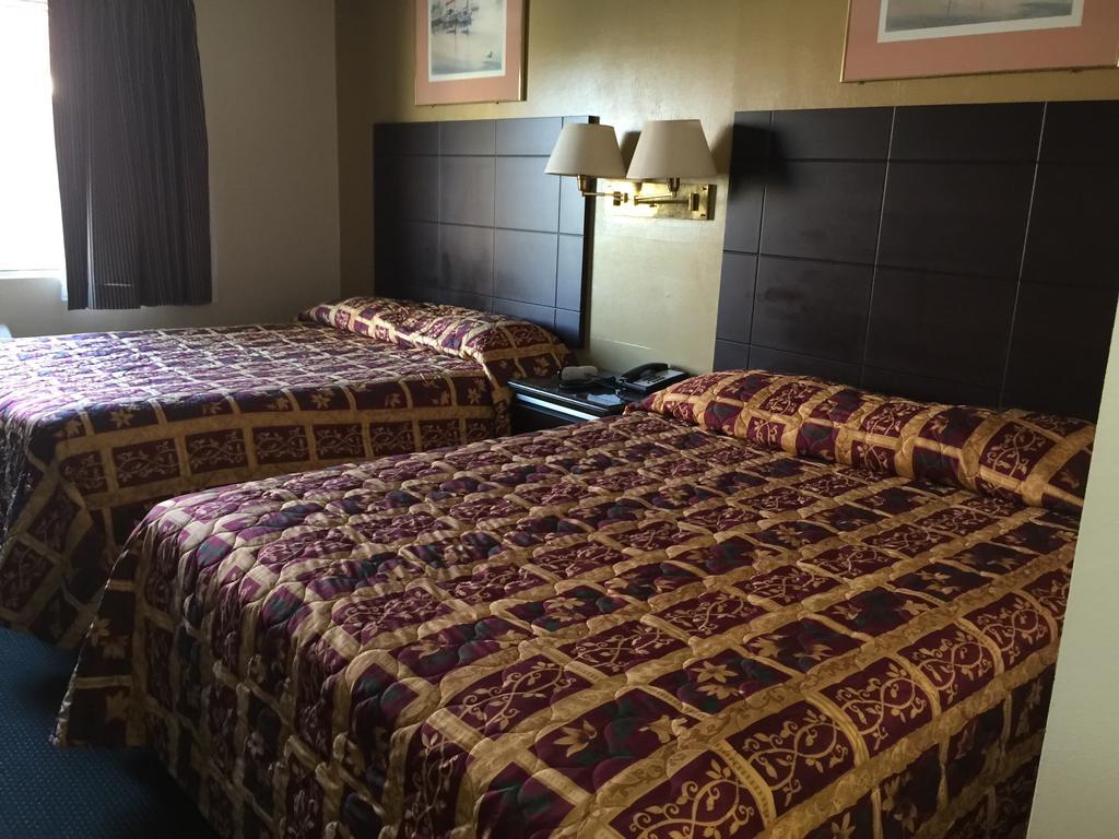 אונטריו Mountain Inn חדר תמונה